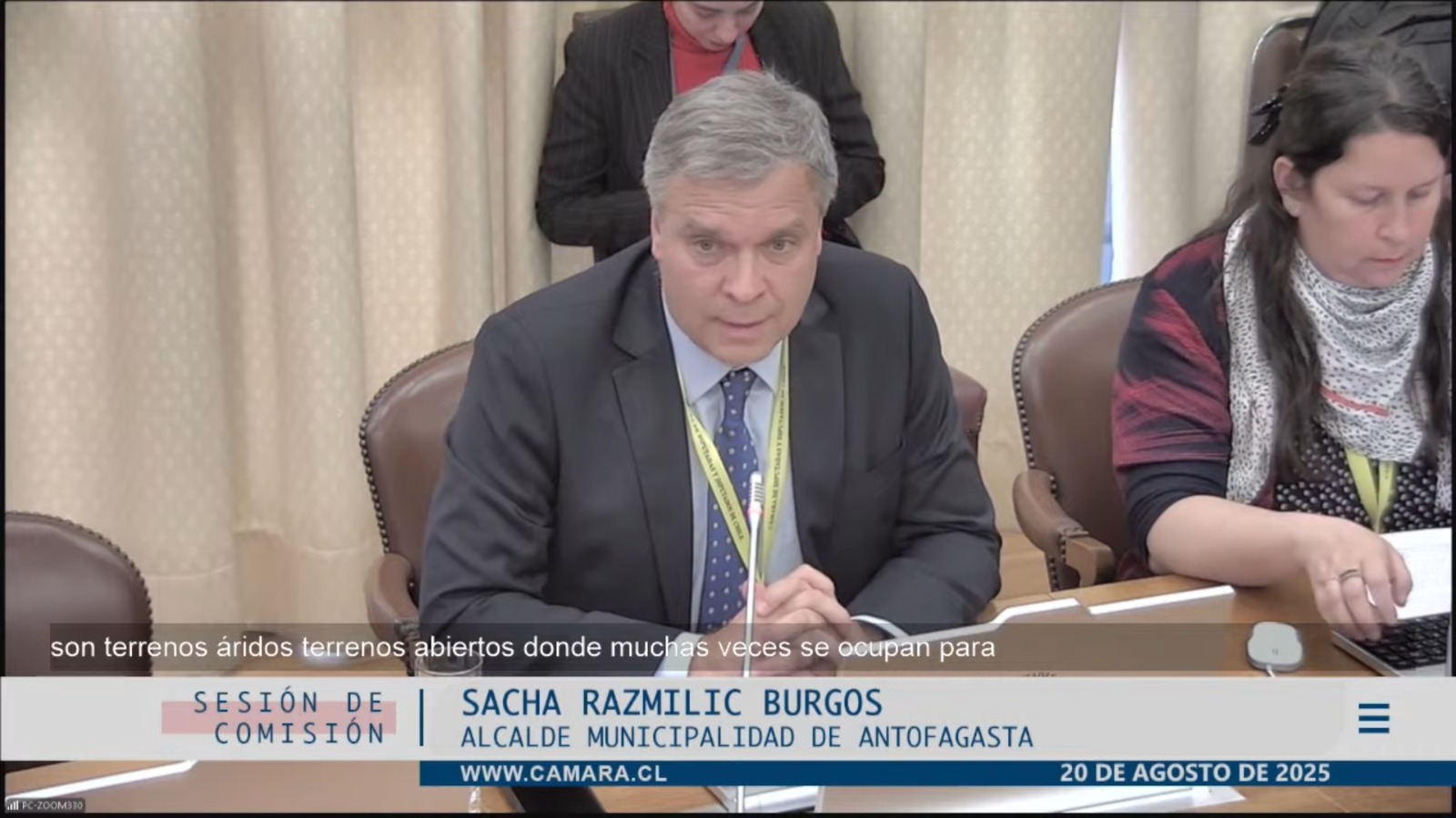 Alcalde llega al Congreso para exponer situación de quemas ilegales en sector de exvertedero
