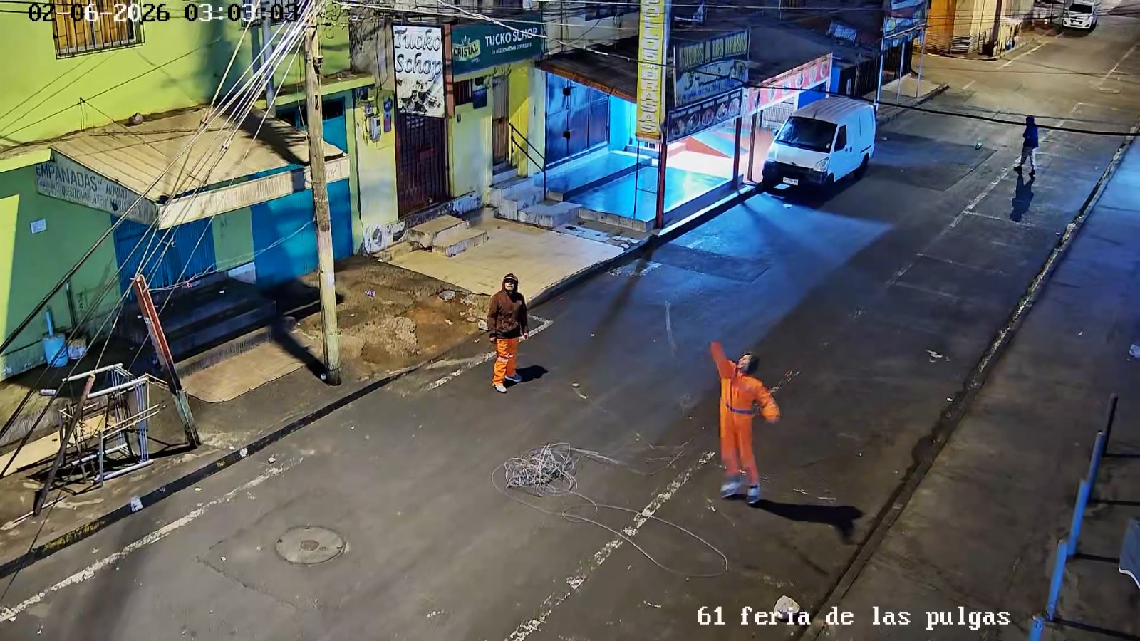 Detienen a dos extranjeros tras intento de daño a cámaras de vigilancia comunal