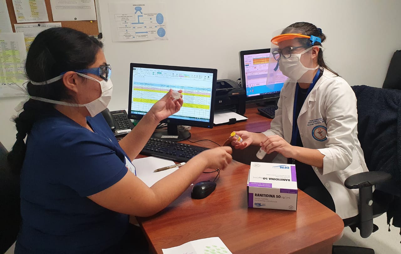ESTUDIANTES DE QUÍMICA Y FARMACIA SE SUMAN A LA LUCHA CONTRA EL COVID-19