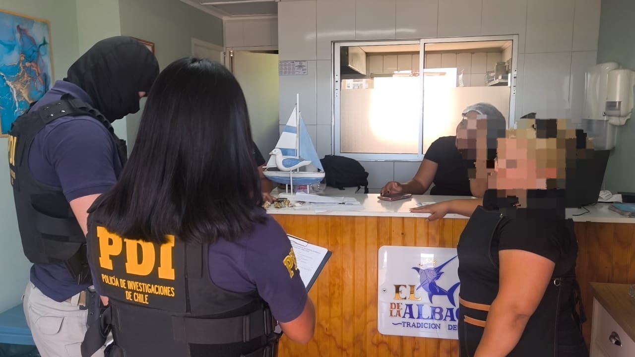 PDI notifica expulsión a extranjeros tras operativo migratorio en diversos comercios