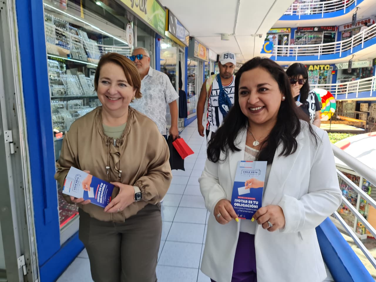 Malls y strip centers estarán cerrados para las elecciones y trabajadores contarán con tres horas para votar
