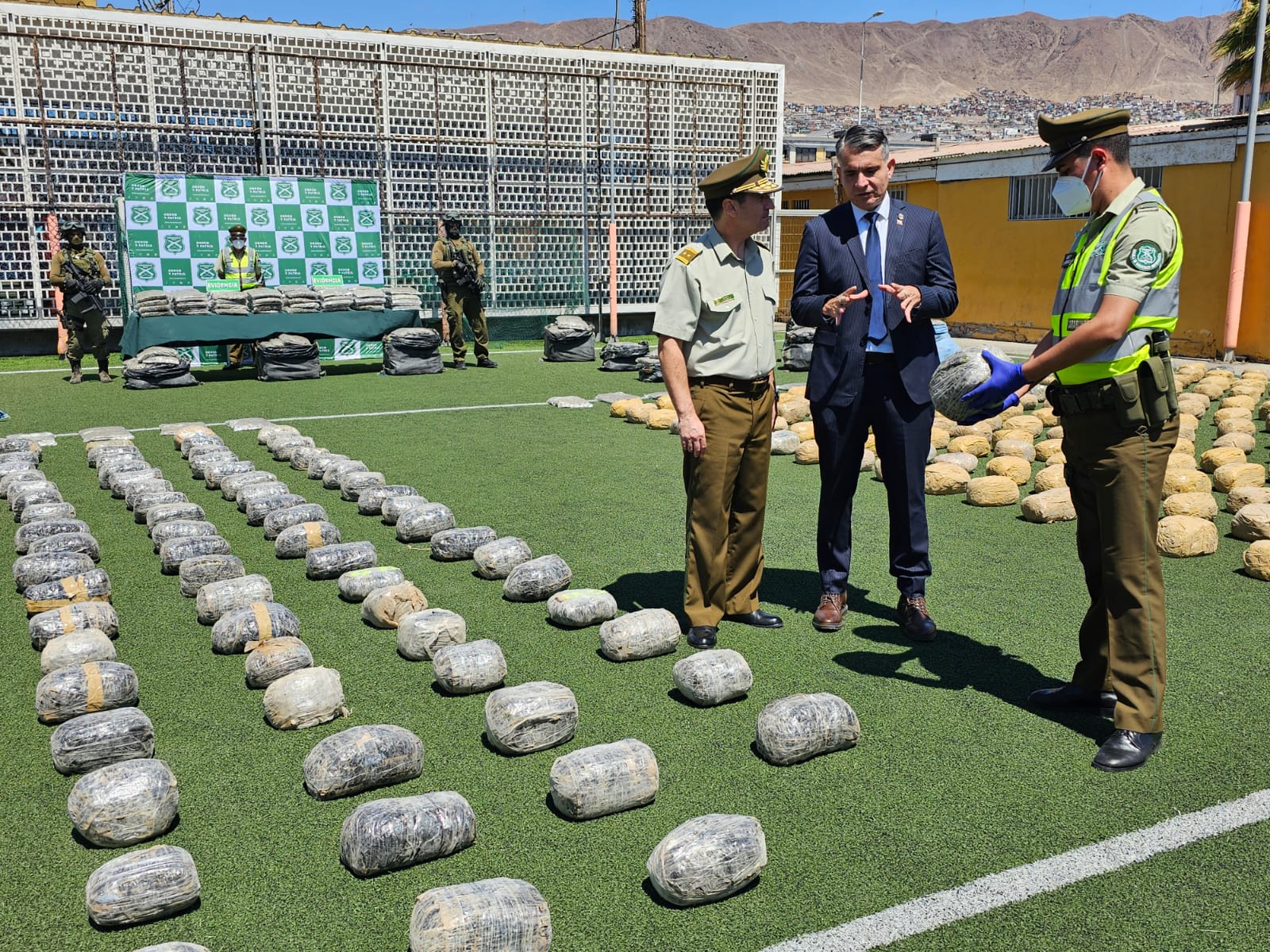 Primera gran incautación de drogas de 2026: banda cae con 938 kilos de marihuana