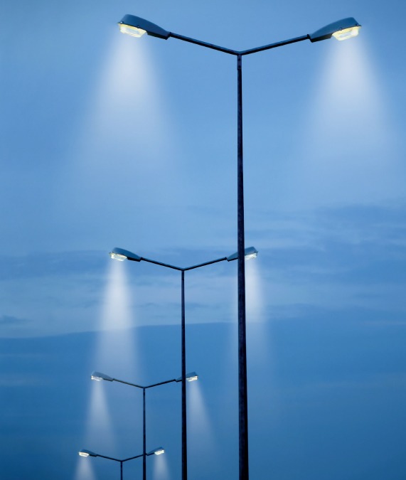 Cerca de 2 kilómetros de costanera norte serán habilitados con nuevas luminarias