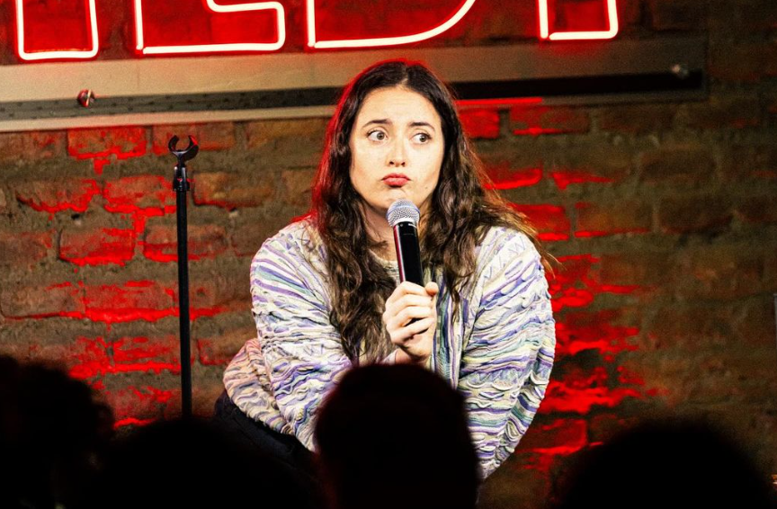 Paloma Salas llega por primera vez con su humor filoso y sin filtro