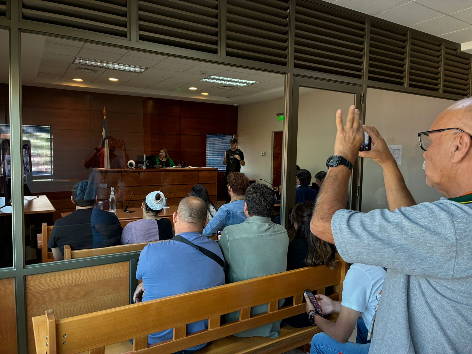 Juzgado de Garantía decreta la prisión preventiva de imputado por homicidio consumado y cuatro frustrados