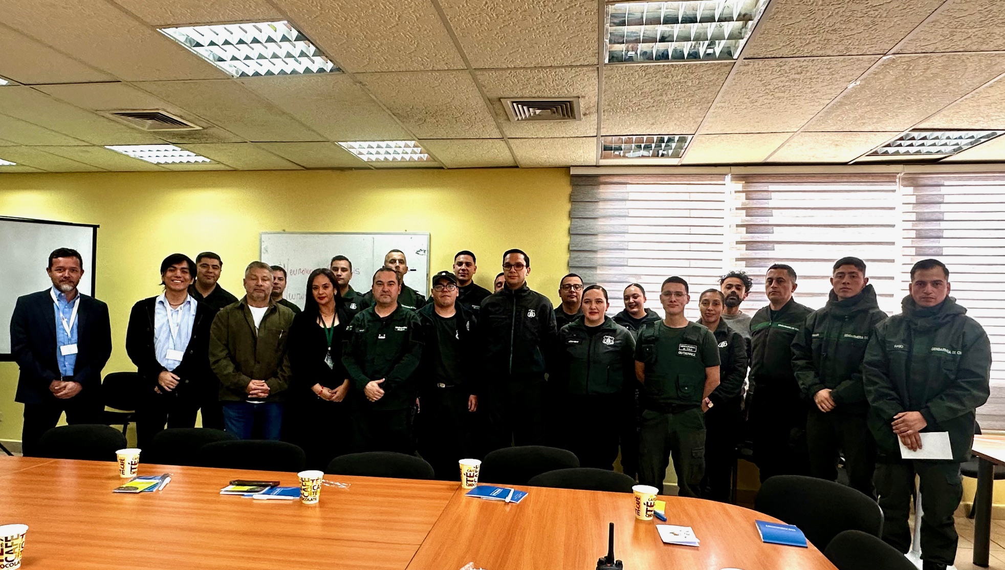 Funcionarios de Gendarmería se capacitan en Derechos Humanos