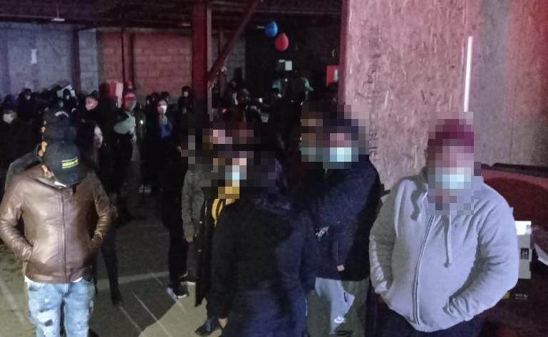 99 detenidos en fiesta clandestina en Calama