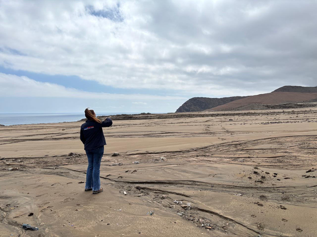 Seremi del Medio Ambiente realiza seguimiento de condiciones ambientales en Tocopilla tras aluvión