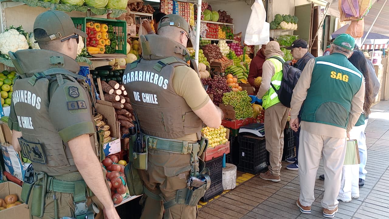 Siete sumarios y tres locales con prohibición de funcionamiento en Mercado Municipal