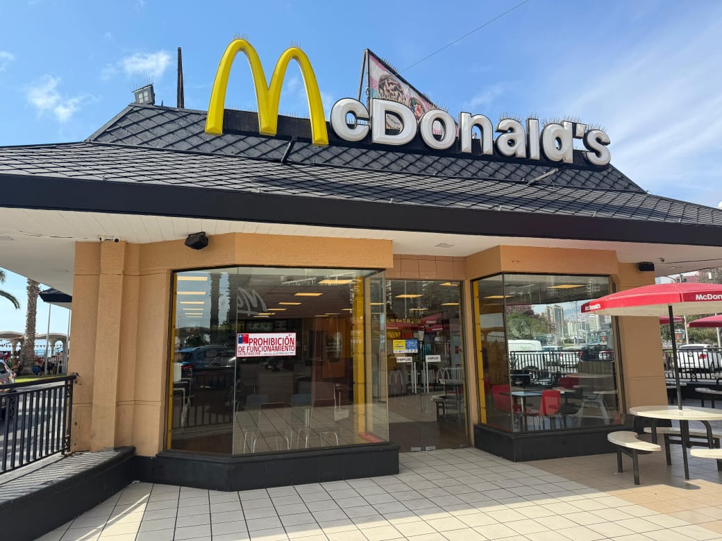 Prohíben funcionamiento de McDonalds del Balneario Municipal