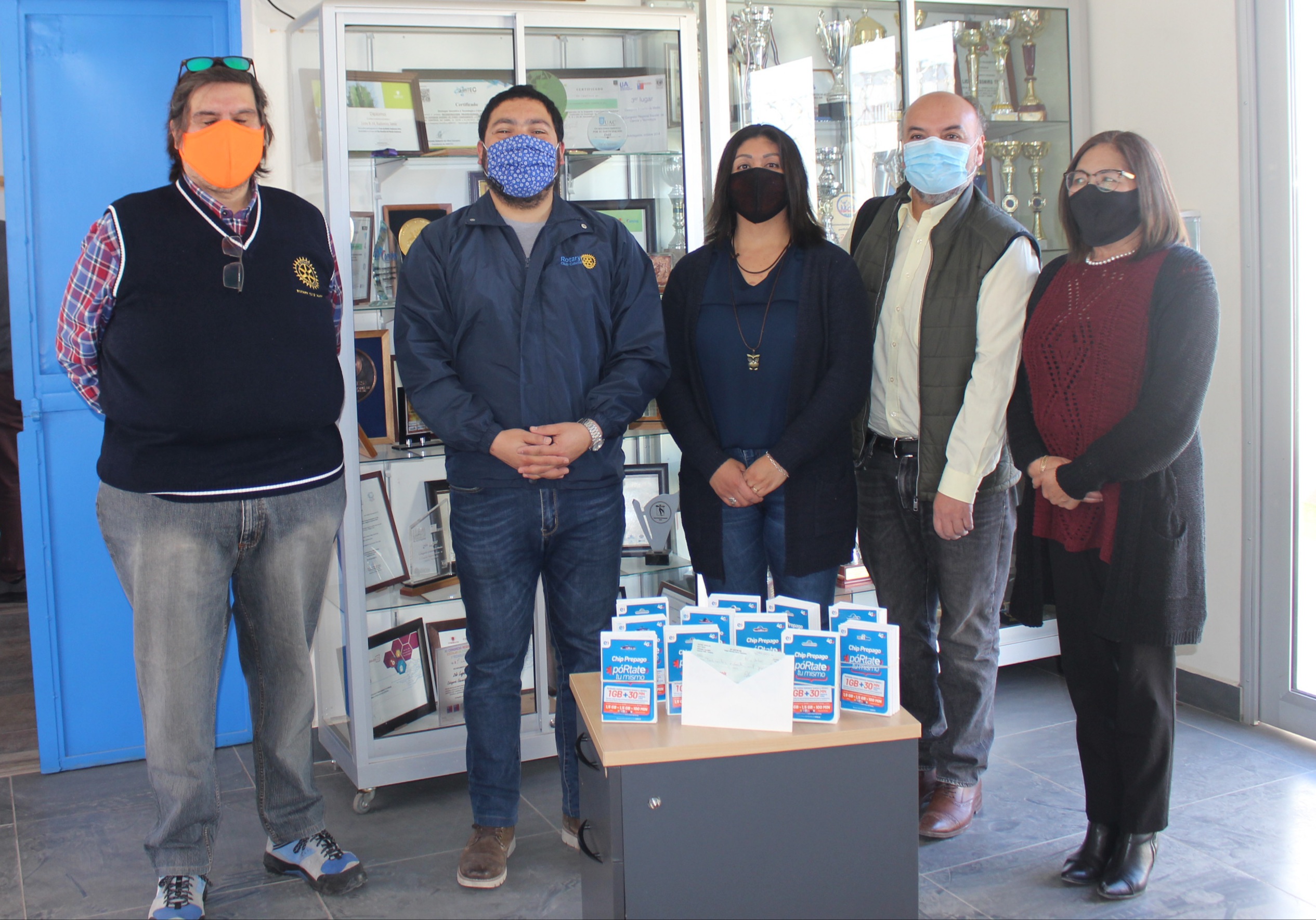 LICEO RADOMIRO TOMIC RECIBE APORTE DE ROTARY CLUB CALAMA