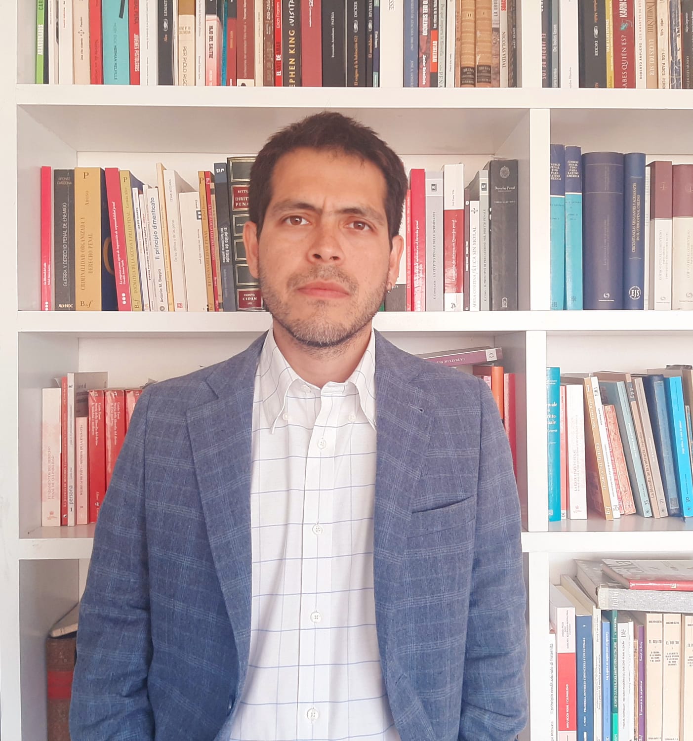Experto investiga alcances del derecho penal en el trabajo de migrantes en Chile