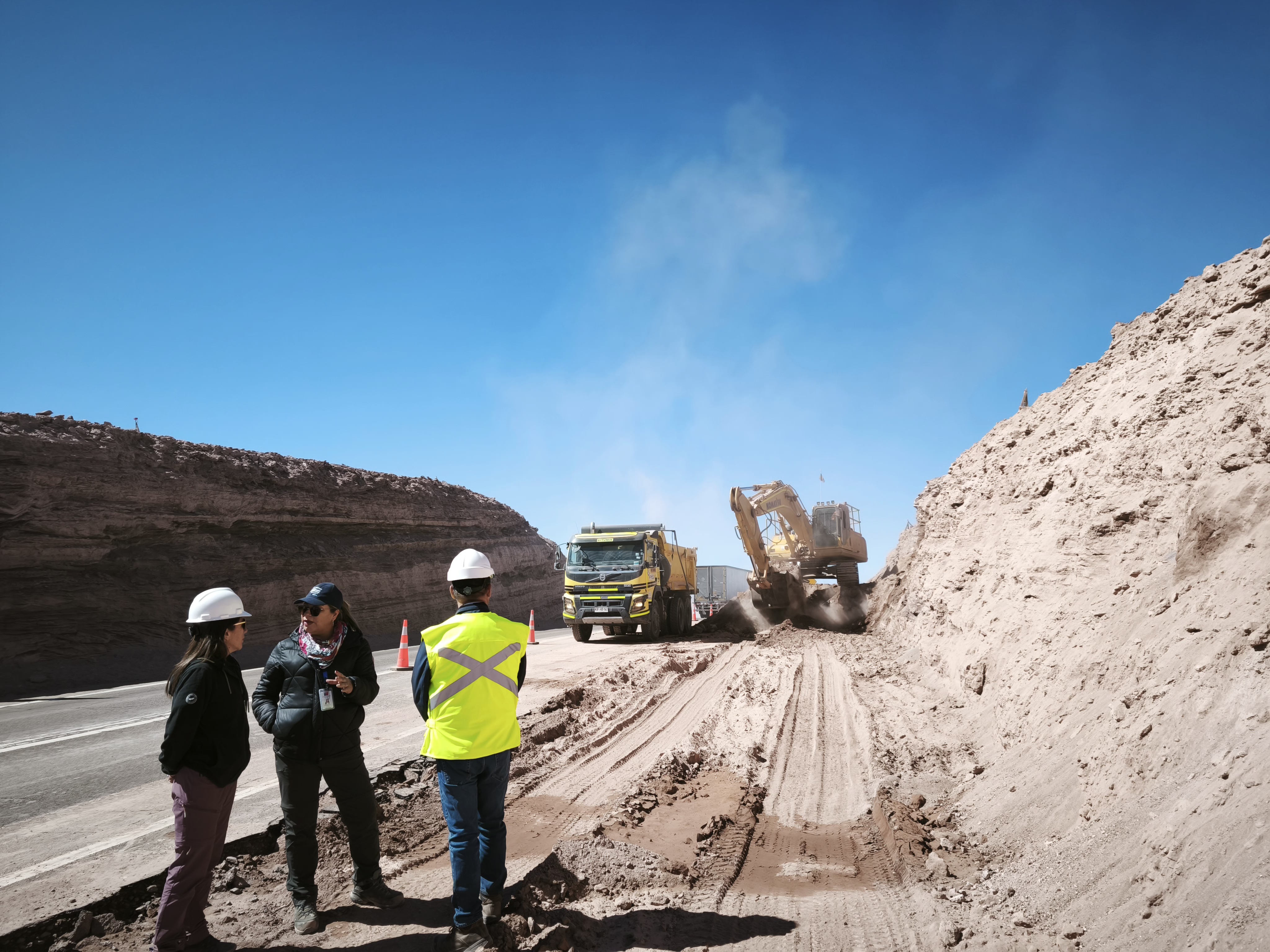 Seremi MOP inspeccionó inicio obras de mejoramiento en Ruta 23 Ch, comuna de San Pedro de Atacama