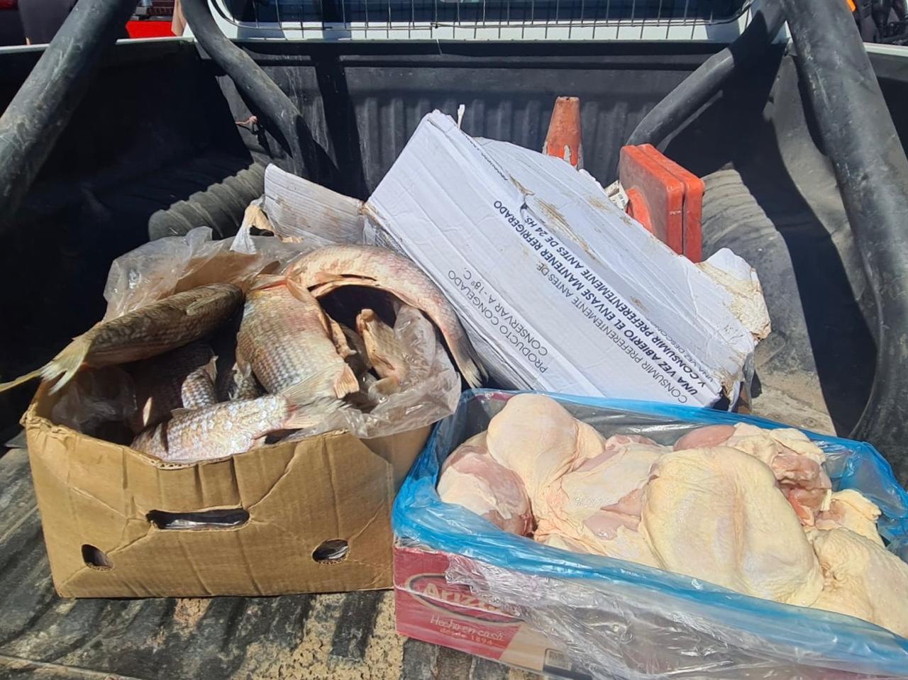 Seguridad Pública decomisa 350 kilos de carne y pescado en ferias libres durante semana santa