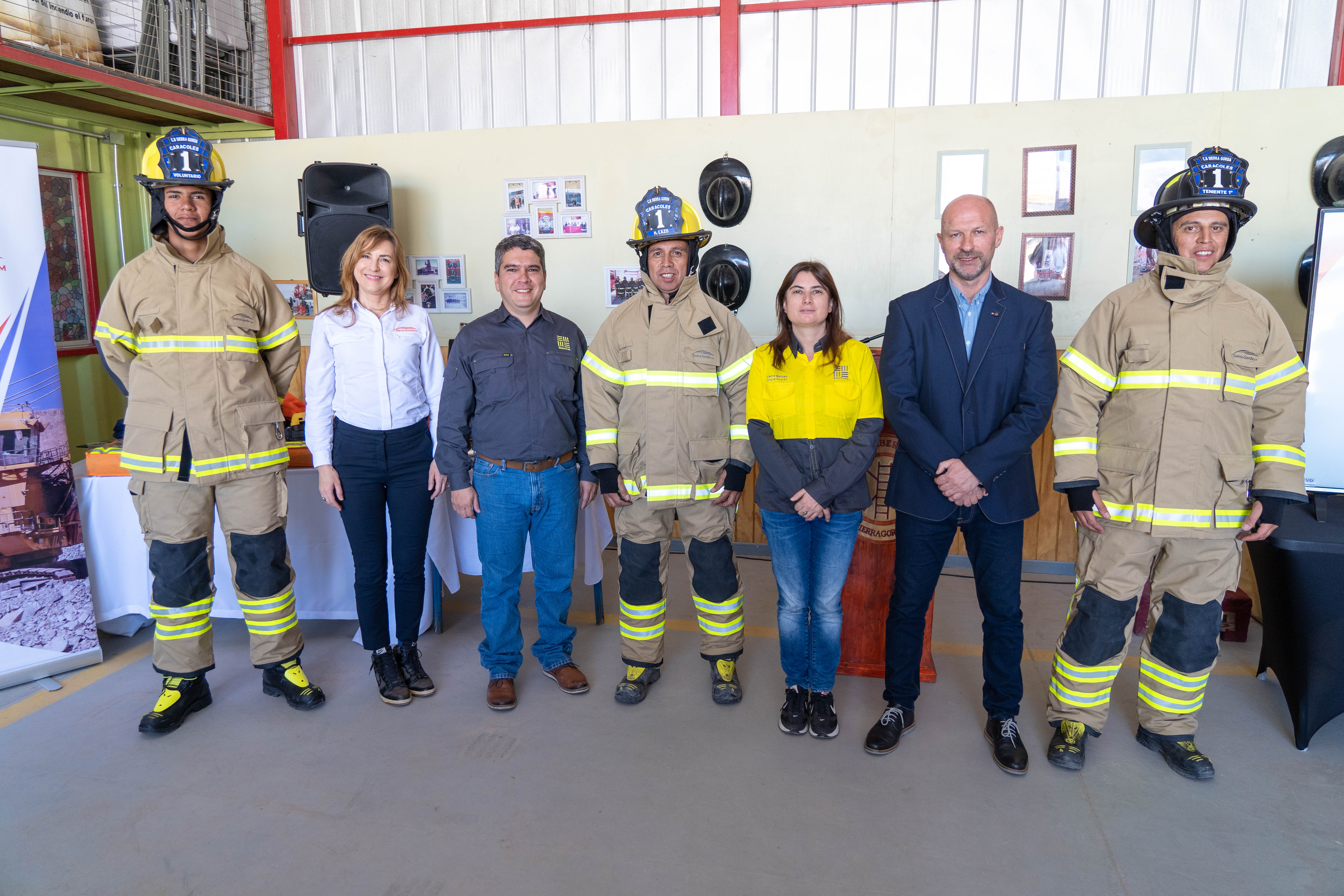 Bomberos de Sierra Gorda reciben importante donación en equipamiento para emergencias