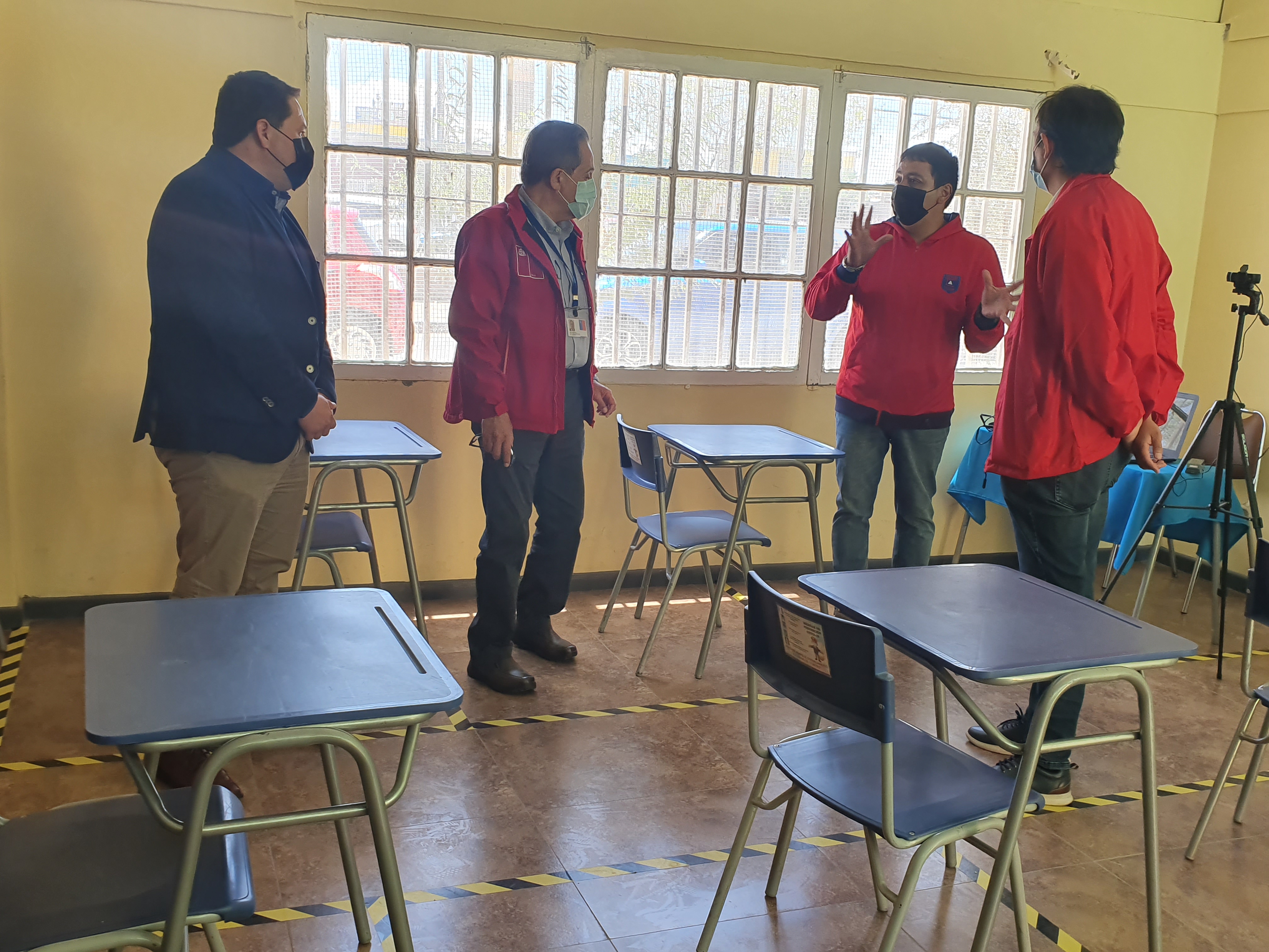 Autoridades supervisan implementación de protocolos en establecimientos educacionales para el inicio del año escolar