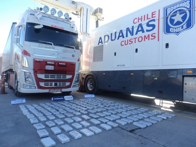 Serían comercializadas durante las fiestas: Aduanas intercepta más de 150 kilos de cocaína en Quillagua