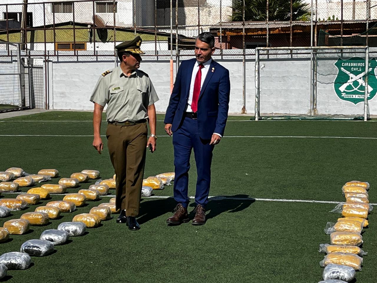 Carabineros del OS7 El Loa incauta más de una tonelada de droga