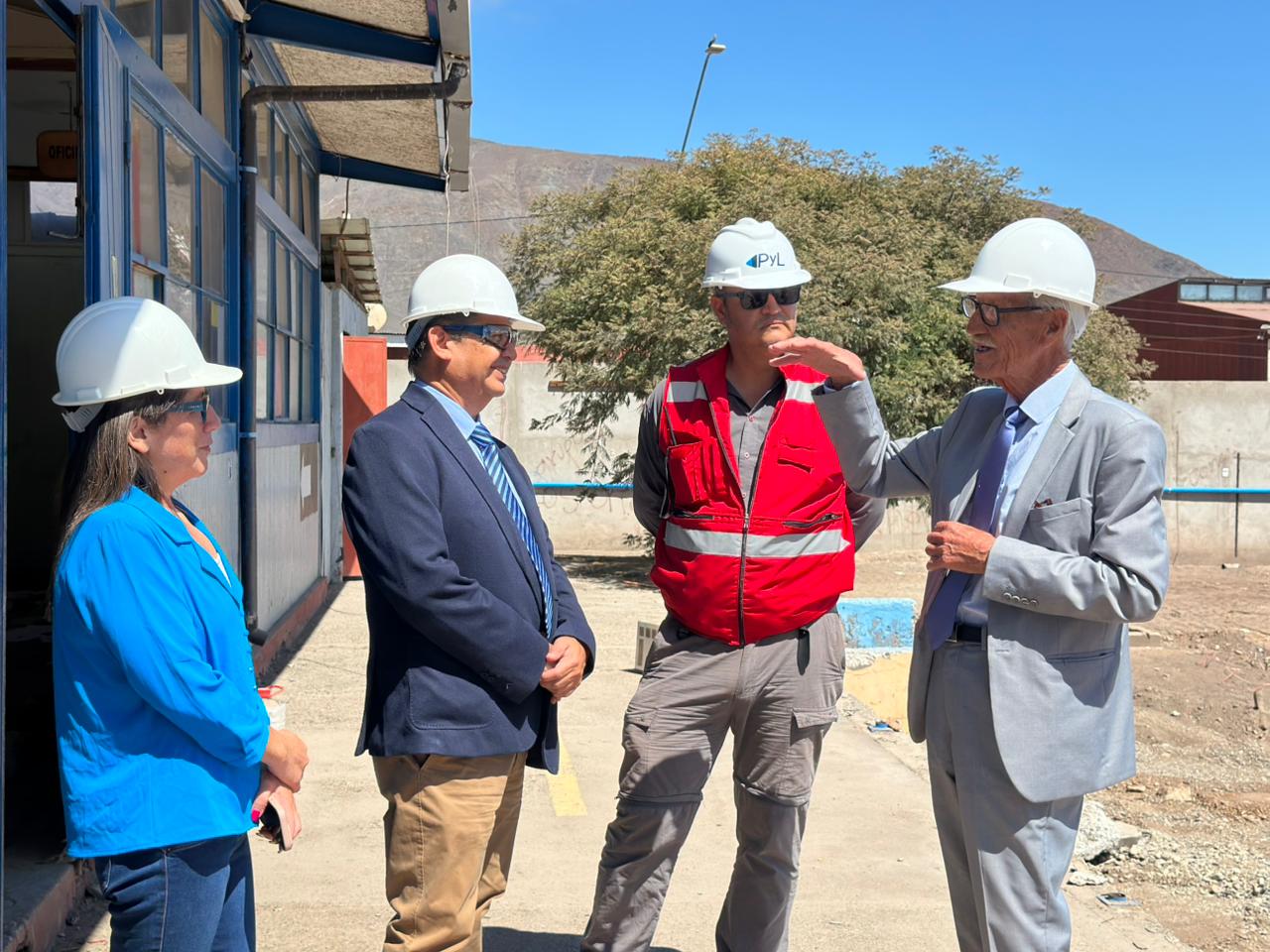 Seremi del MOP fiscaliza obras de demolición para la reposición del Liceo C-20 de Taltal