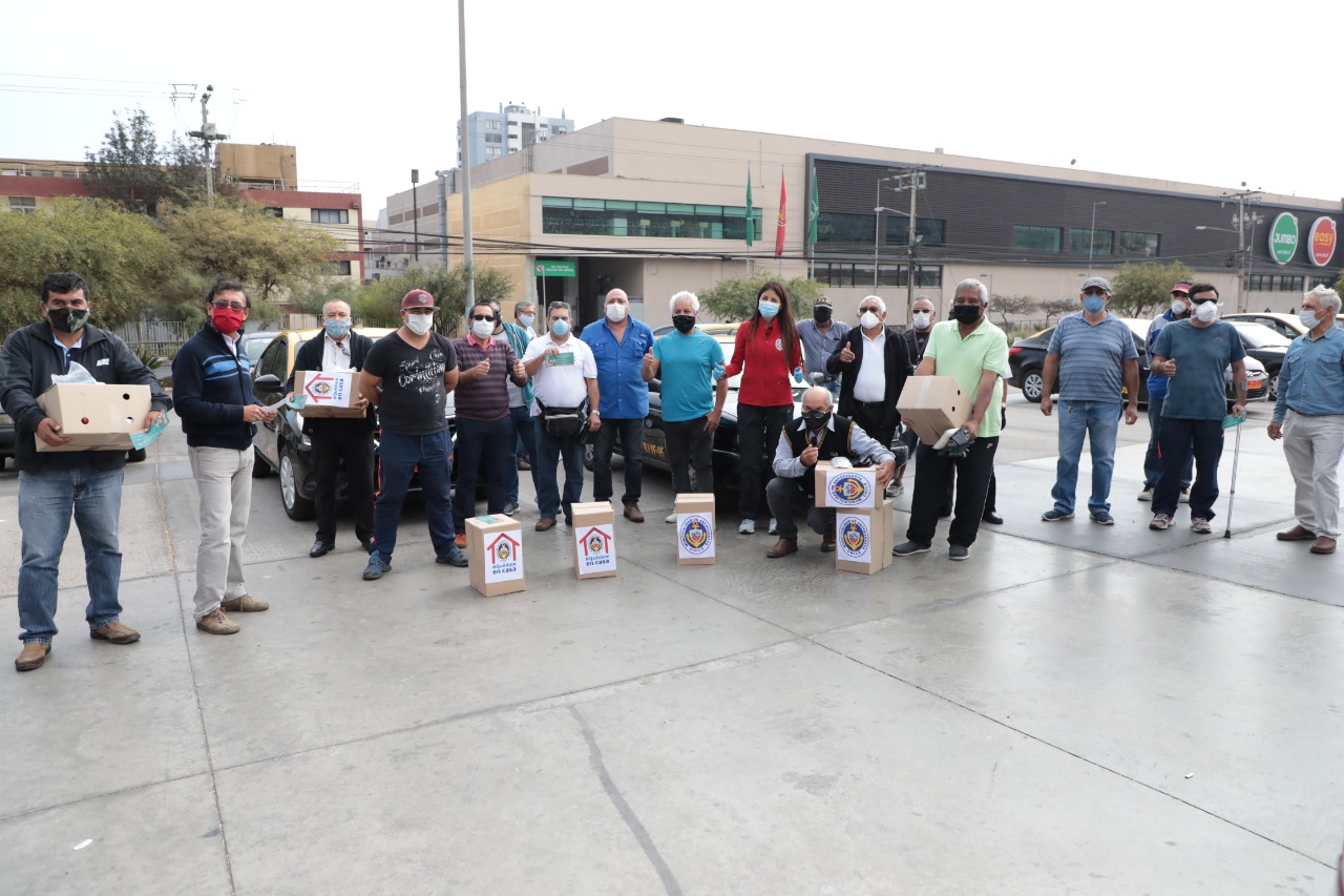 MUNICIPALIDAD ENTREGÓBENEFICIOS A SINDICATO DE CONDUCTORES DE TAXIS INDEPENDIENTES DE ANTOFAGASTA