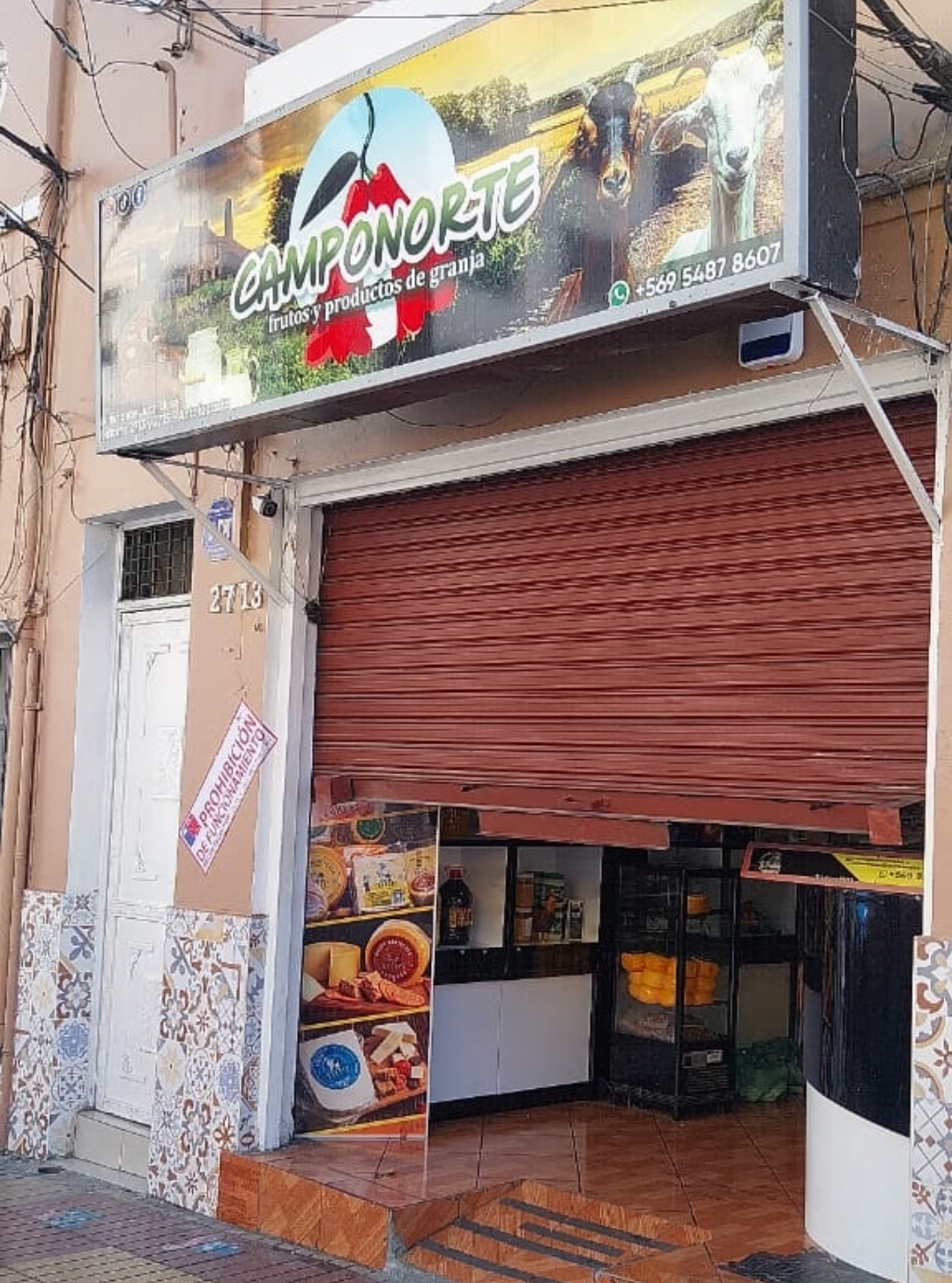 Salud prohíbe funcionamiento de minimercado de alimentos