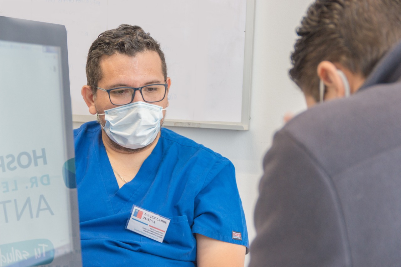 HRA ACREDITADO PARA INSTALACIÓN DE VÁLVULAS SIN SUTURA EN PACIENTES CARDIOVASCULARES