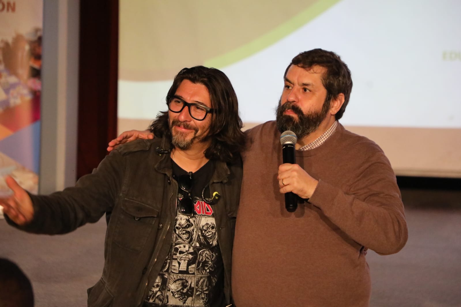 Escolares antofagastinos asisten a charla de Fundación Emilia