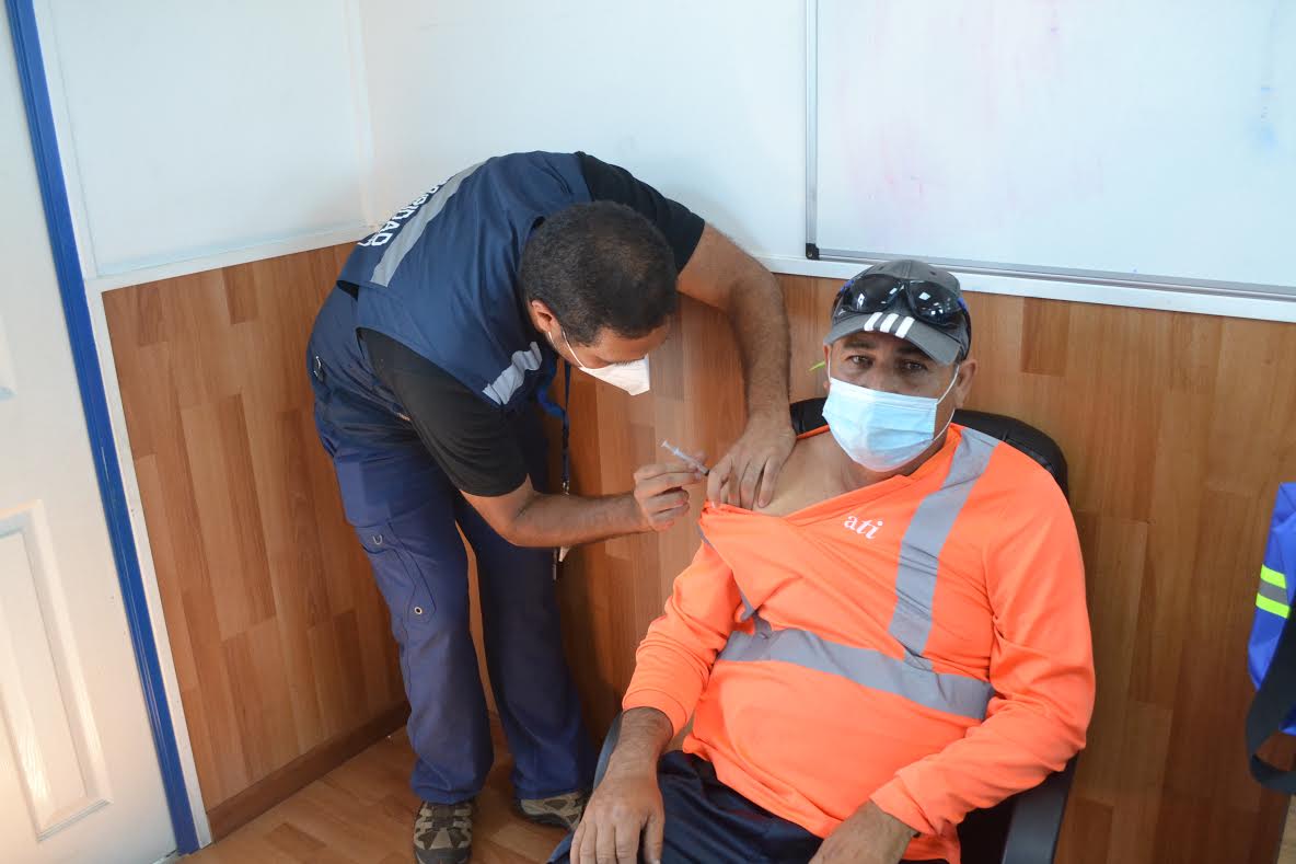Inició proceso de vacunación covid-19 para trabajadores y trabajadoras de Puerto Antofagasta