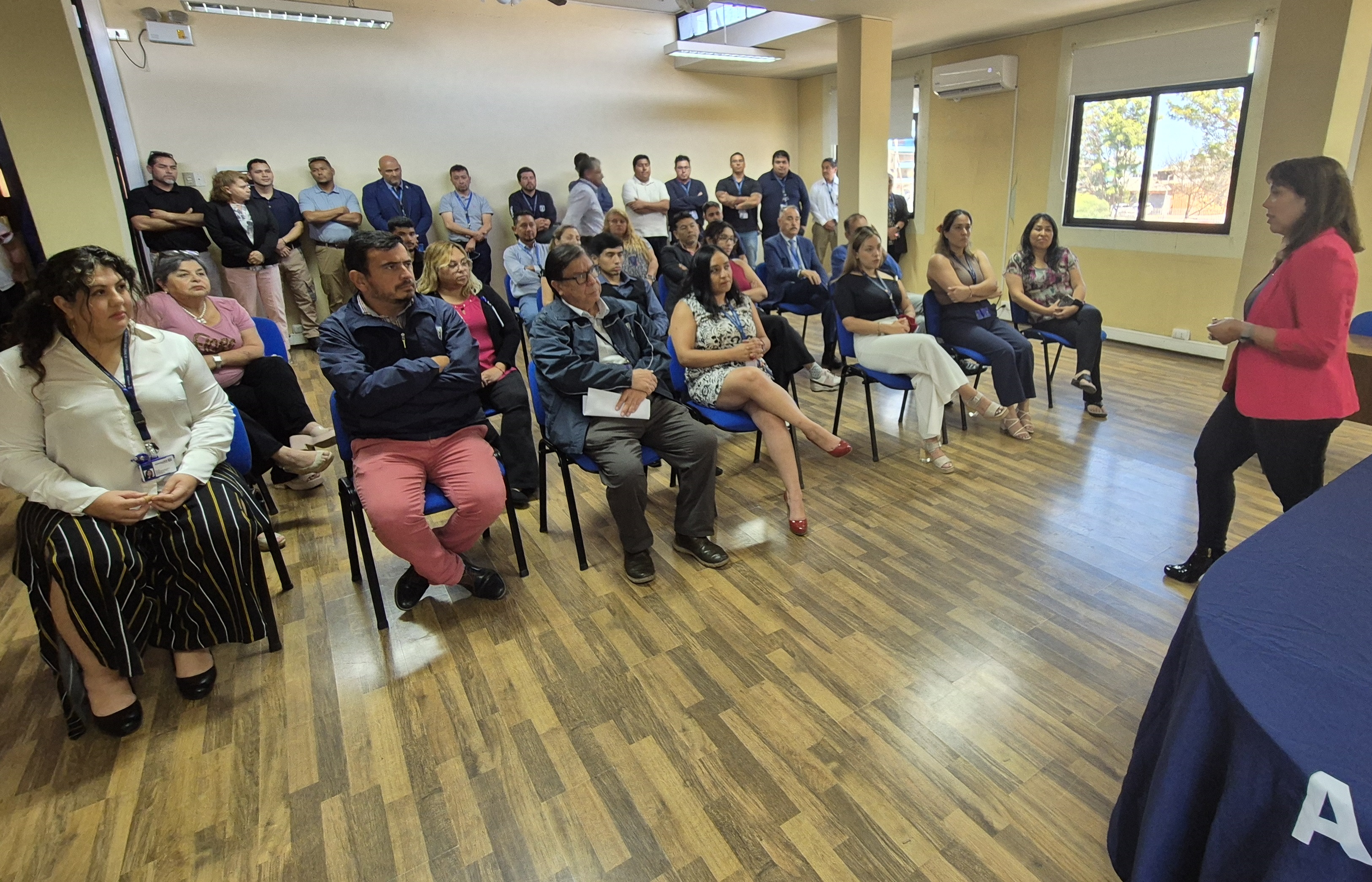 Directora Nacional de Aduanas consolida trabajo con actores claves